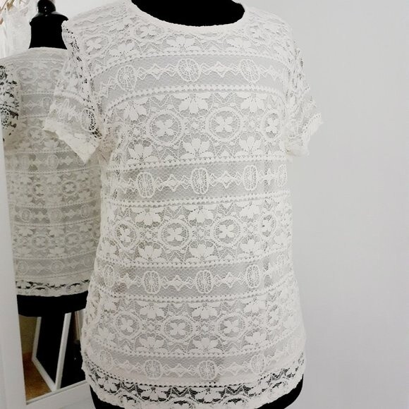 Forever 21 Cream Floral Lacey Lined Top Sz Large - Picture 12 of 16